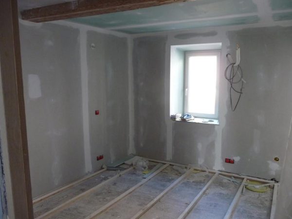 Edinburgh Property Renovations 1St Floor Bedroom Before 1 Bram Renovation Aude Builder 600X450